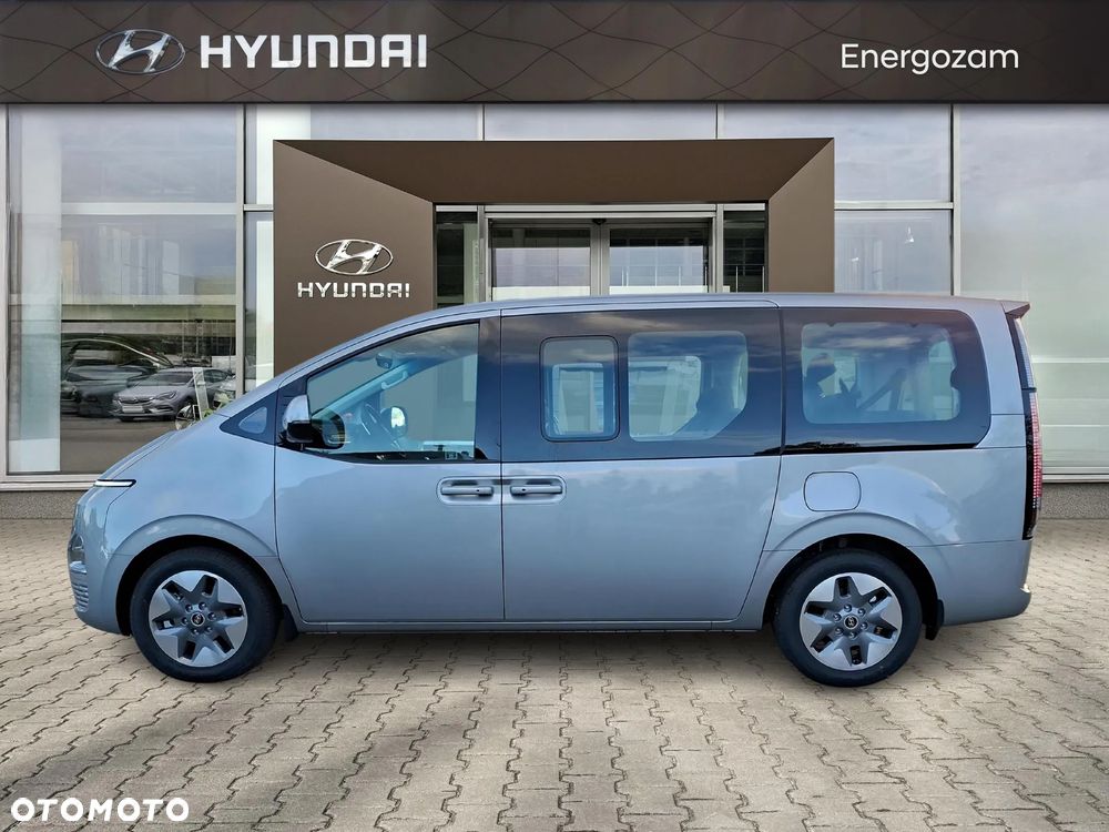 Hyundai Staria 1.6 T-GDI HEV Smart Business - 2