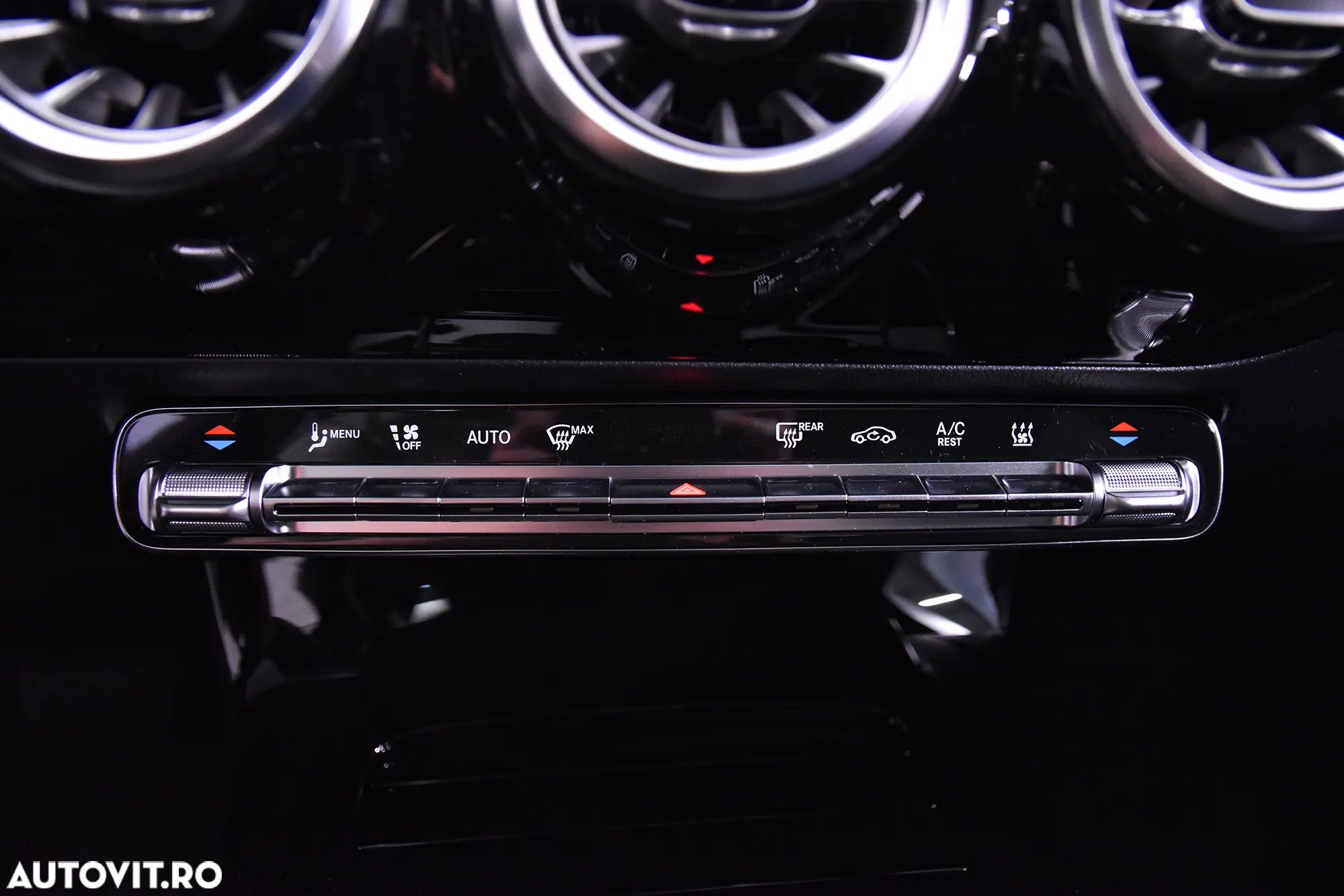 Mercedes-Benz CLA - 18