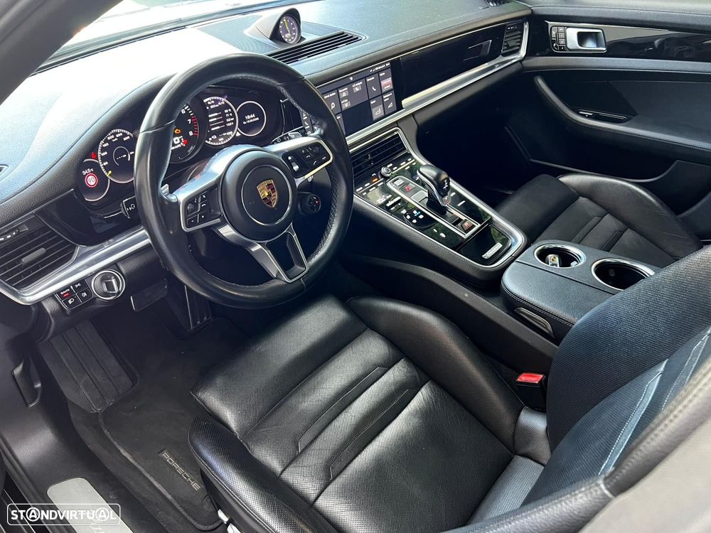 Porsche Panamera Sport Turismo 4 E-Hybrid Platinum Edition PDLS - 9