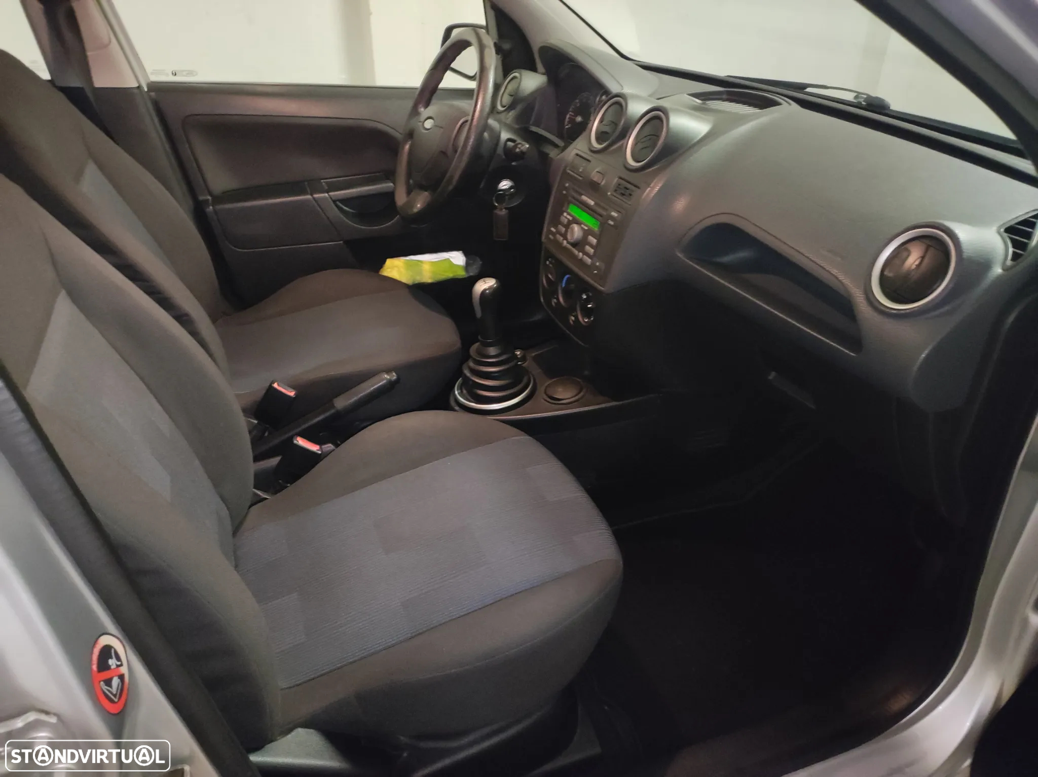 Ford Fiesta 1.25 Ambiente - 6