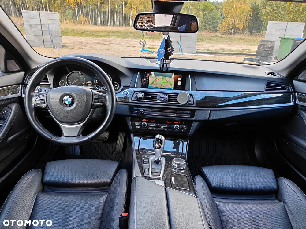 BMW Seria 5 530d xDrive Luxury Line - 17