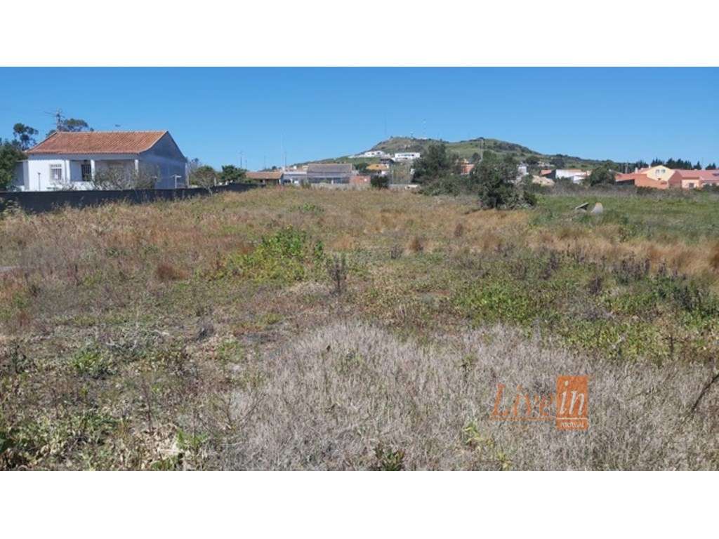 Terreno com 1595m2 em Lousa - Grande imagem: 2/11