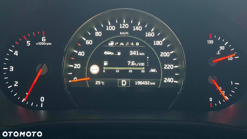 Kia Sorento 2.0 CRDI Business Line Plus - 24