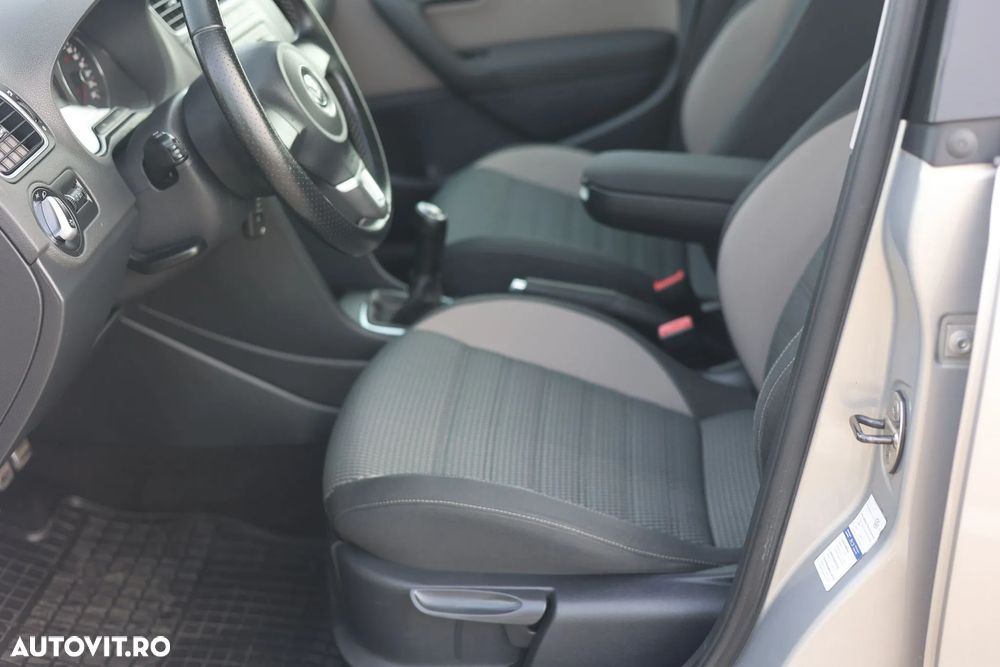 Volkswagen Polo 1.2 TSI Cross - 10