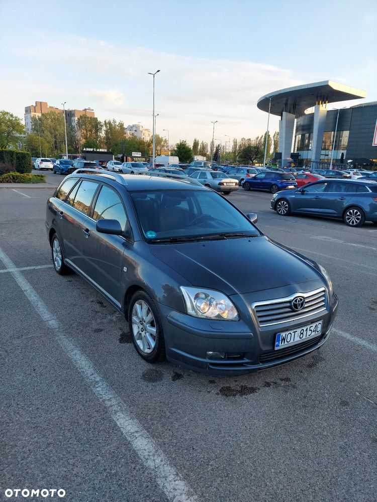 Toyota Avensis - 5