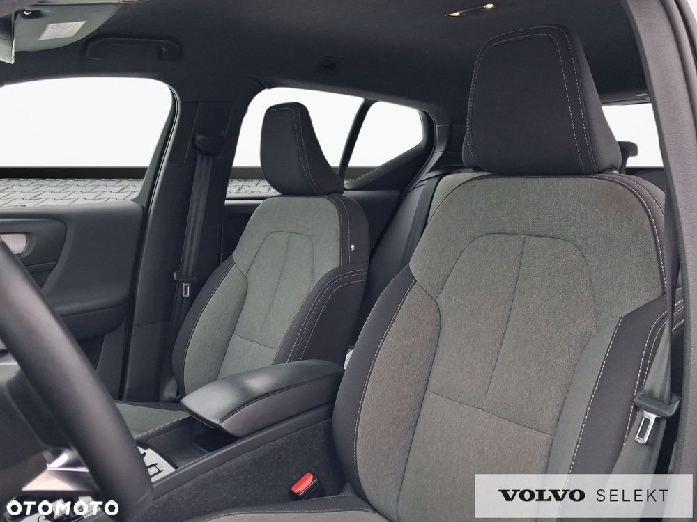 Volvo XC 40 - 22