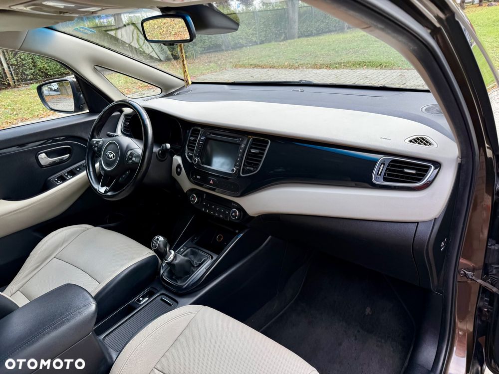 Kia Carens 1.7 CRDi XL 7os - 5