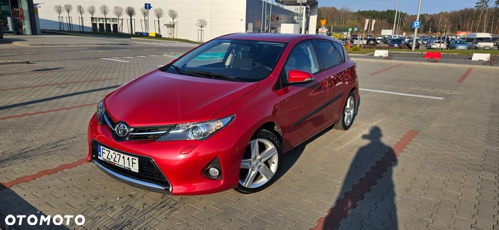 Toyota Auris - 1