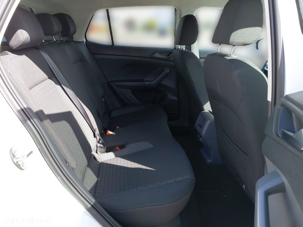 Volkswagen T-Cross - 13