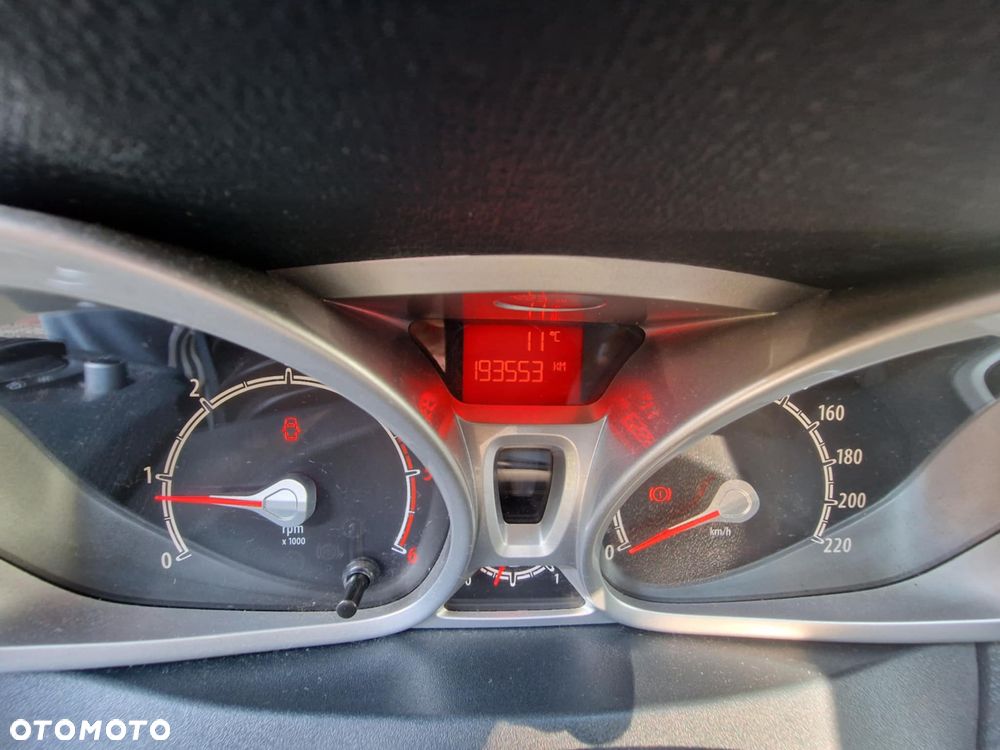 Ford Fiesta 1.6 TDCi Titanium - 7