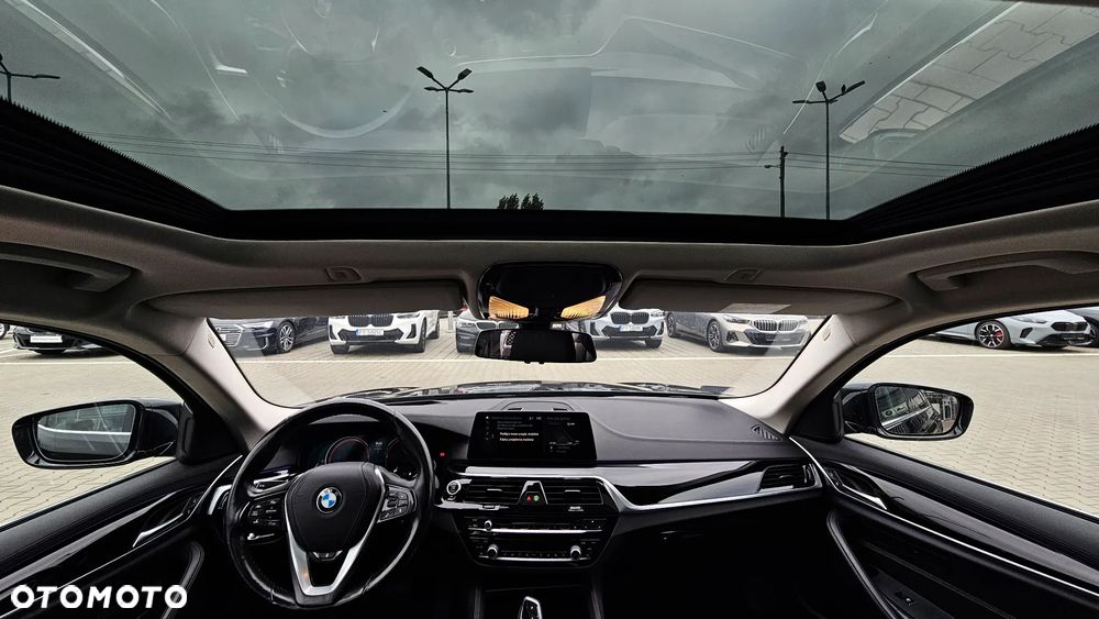BMW Seria 5 520d Efficient Dynamics Luxury Line sport - 33