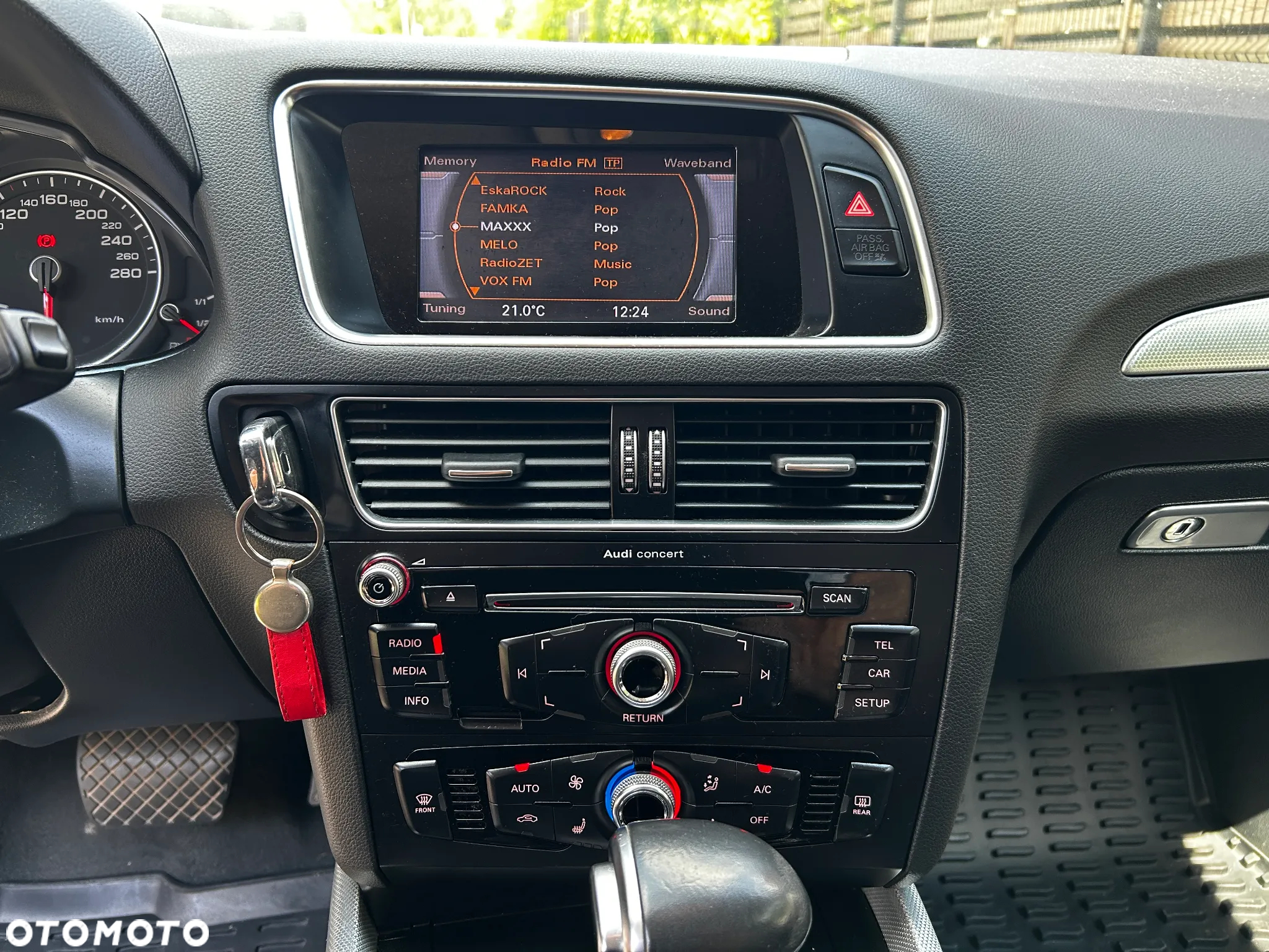 Audi Q5 2.0 TDI quattro S tronic - 27