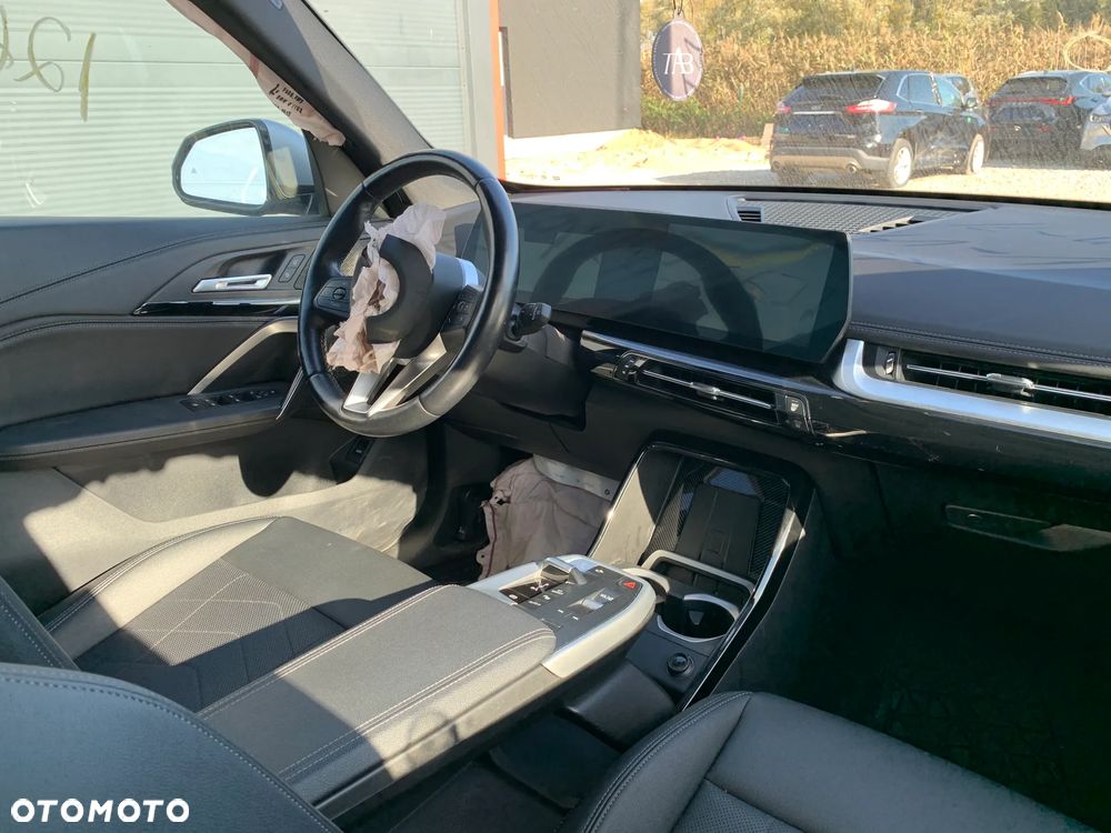 BMW X1 - 16