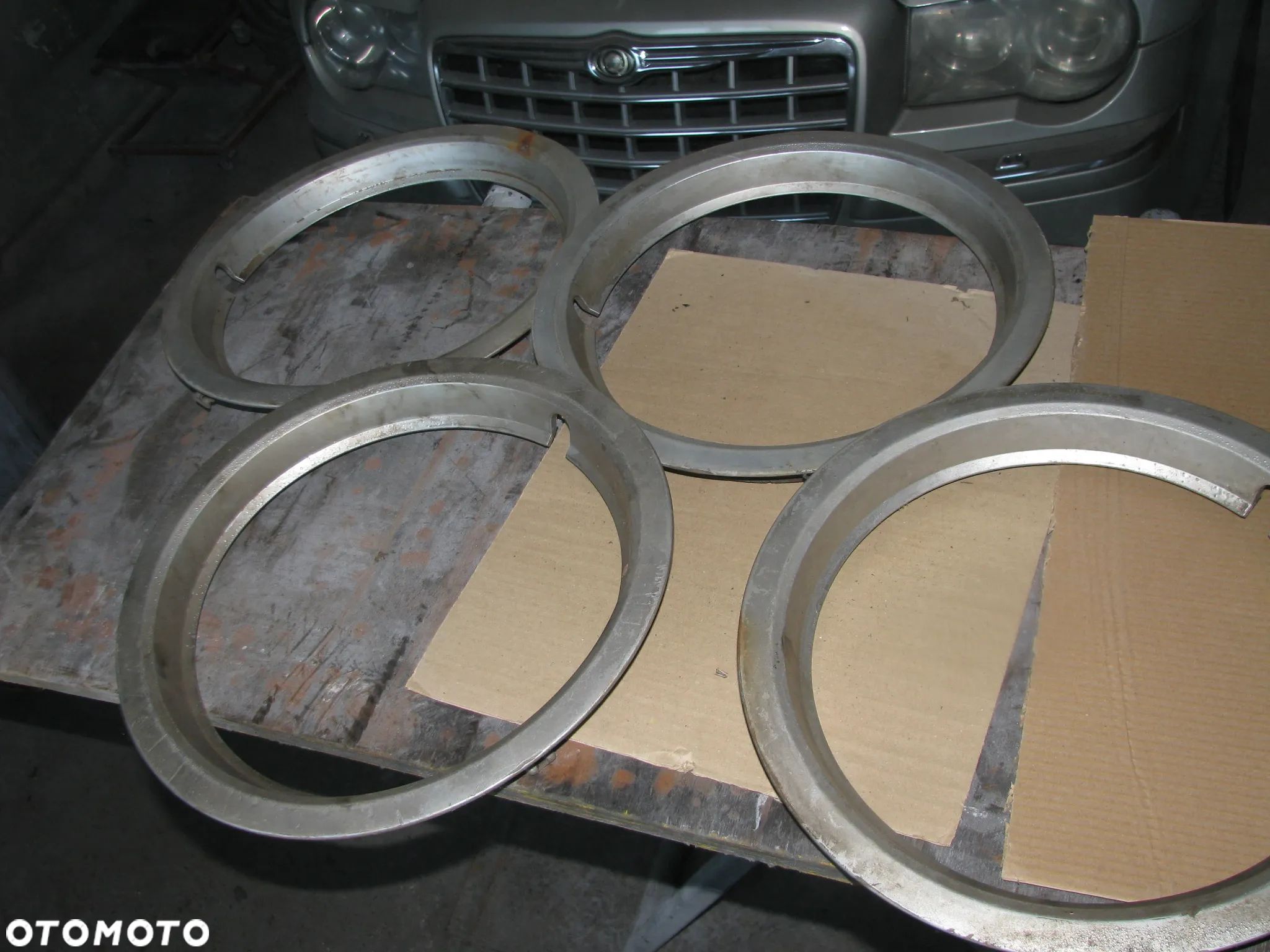 KOŁPAK OBRĘCZ KOŁA VOLKSWAGEN GOLF II KOMPLET R14 176601157 - 1