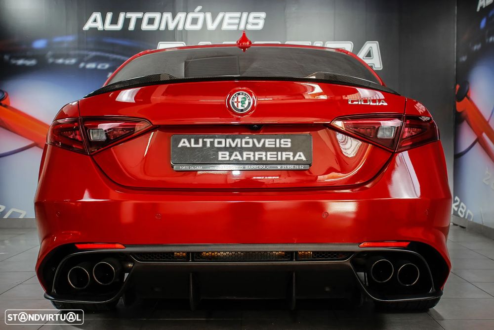 Alfa Romeo Giulia 2.9 Bi-Turbo Quadrifoglio AT8 - 27