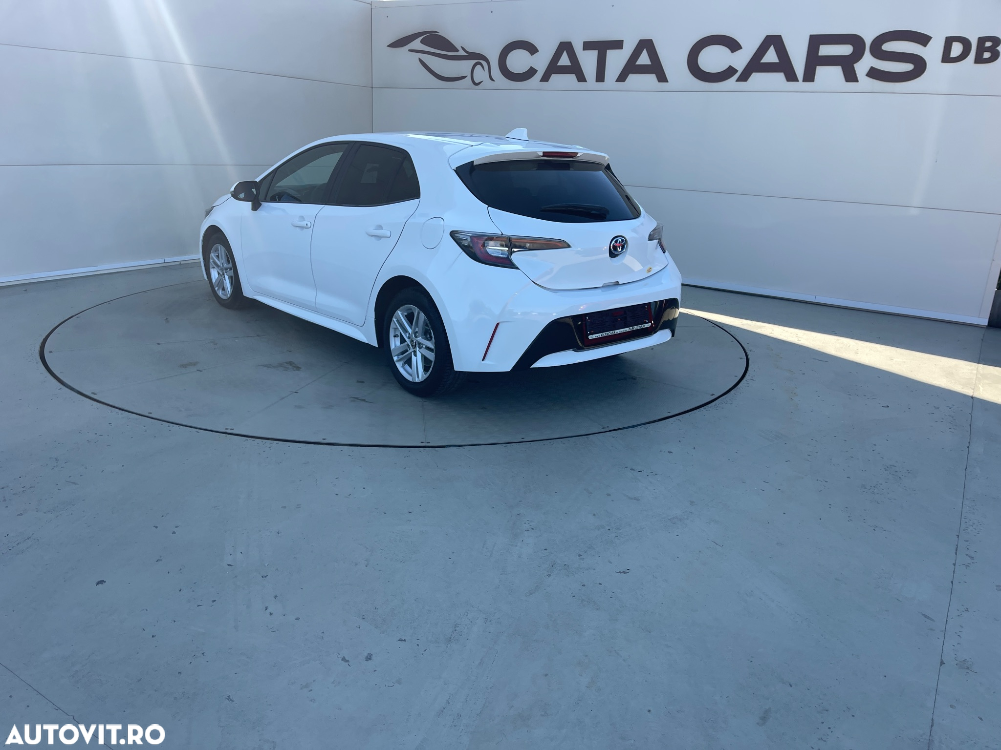 Toyota Corolla 1.8 Hybrid Comfort - 10
