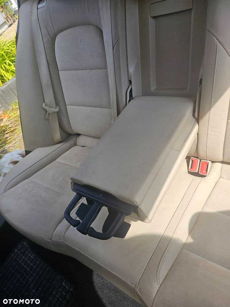 Skoda Superb 2.0 TDI Elegance DSG - 24