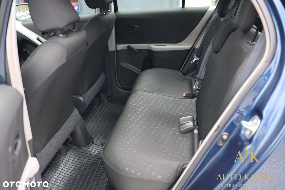 Toyota Yaris - 23
