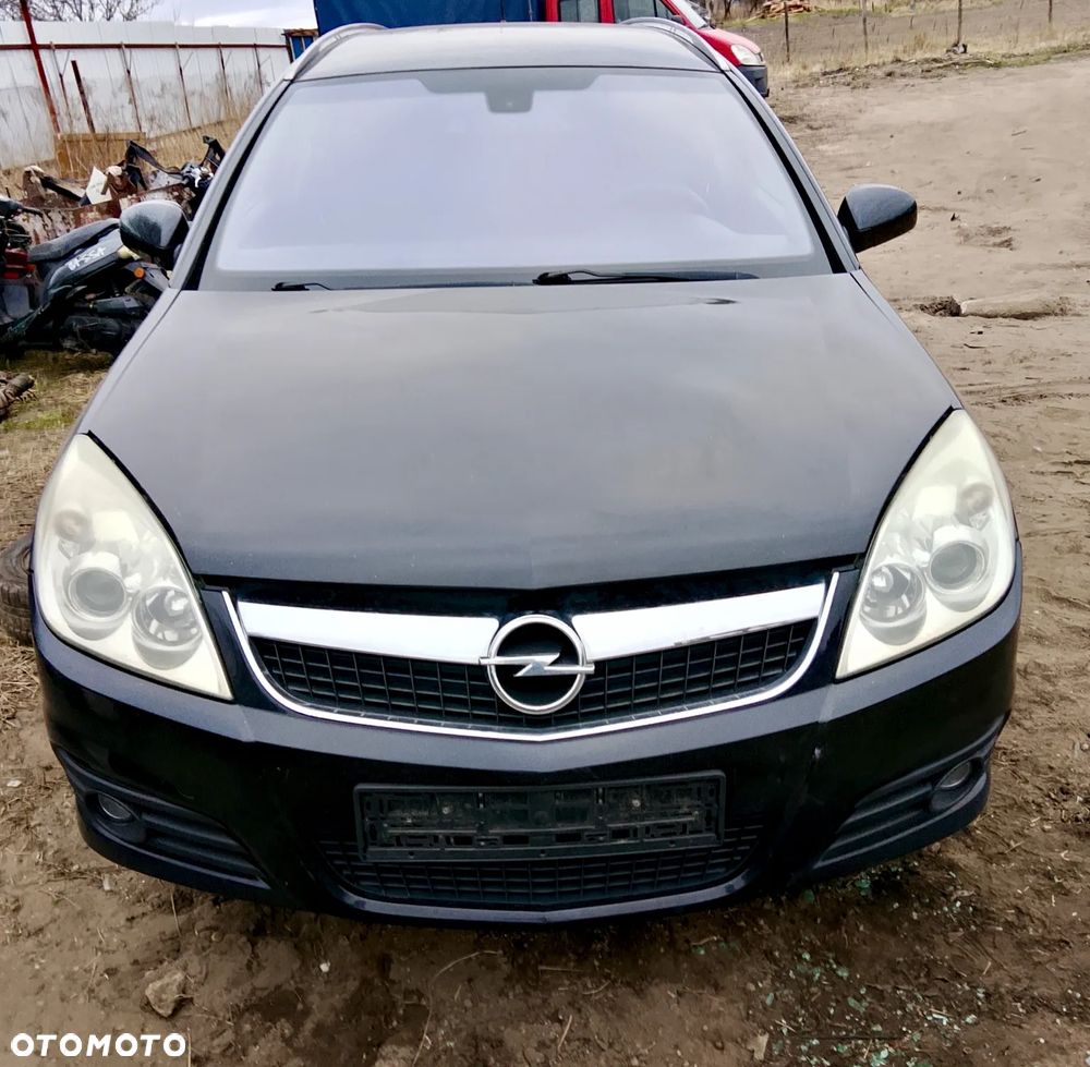 OPEL VECTRA C LIFT KOMBI - 1