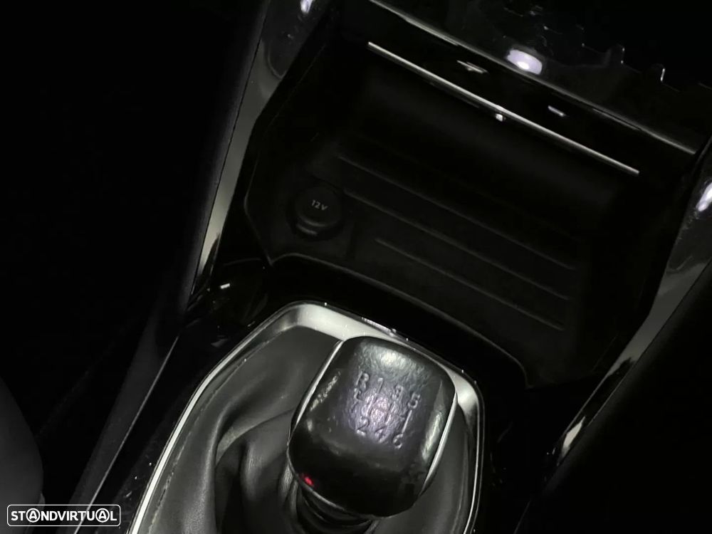Peugeot 2008 PureTech 100 Stop&Start Allure - 17