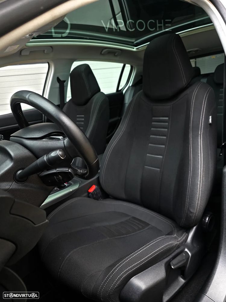 Peugeot 308 1.6 BlueHDi Allure J17 - 52