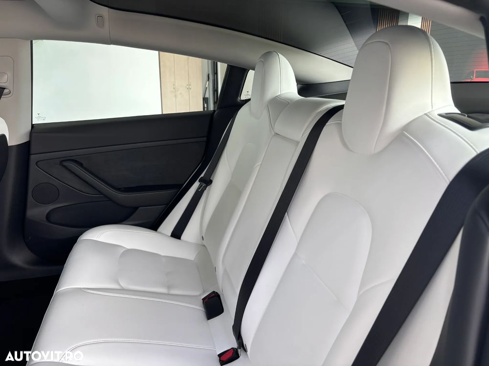 Tesla Model 3 Langstreckenbatterie Allradantrieb Dual Motor - 15
