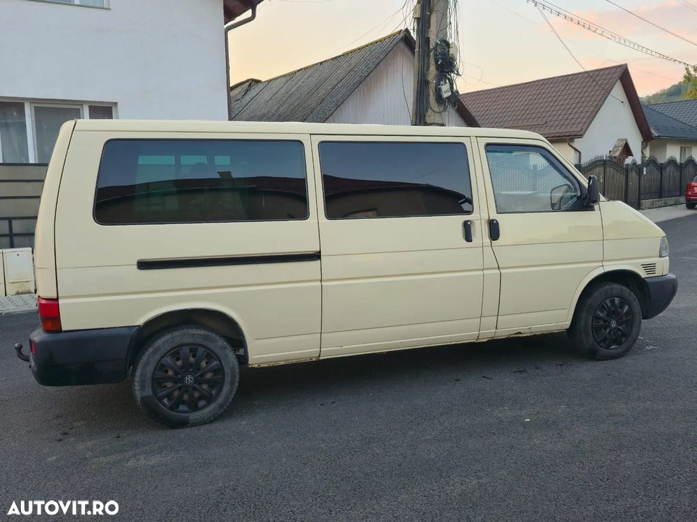Volkswagen Caravelle - 12