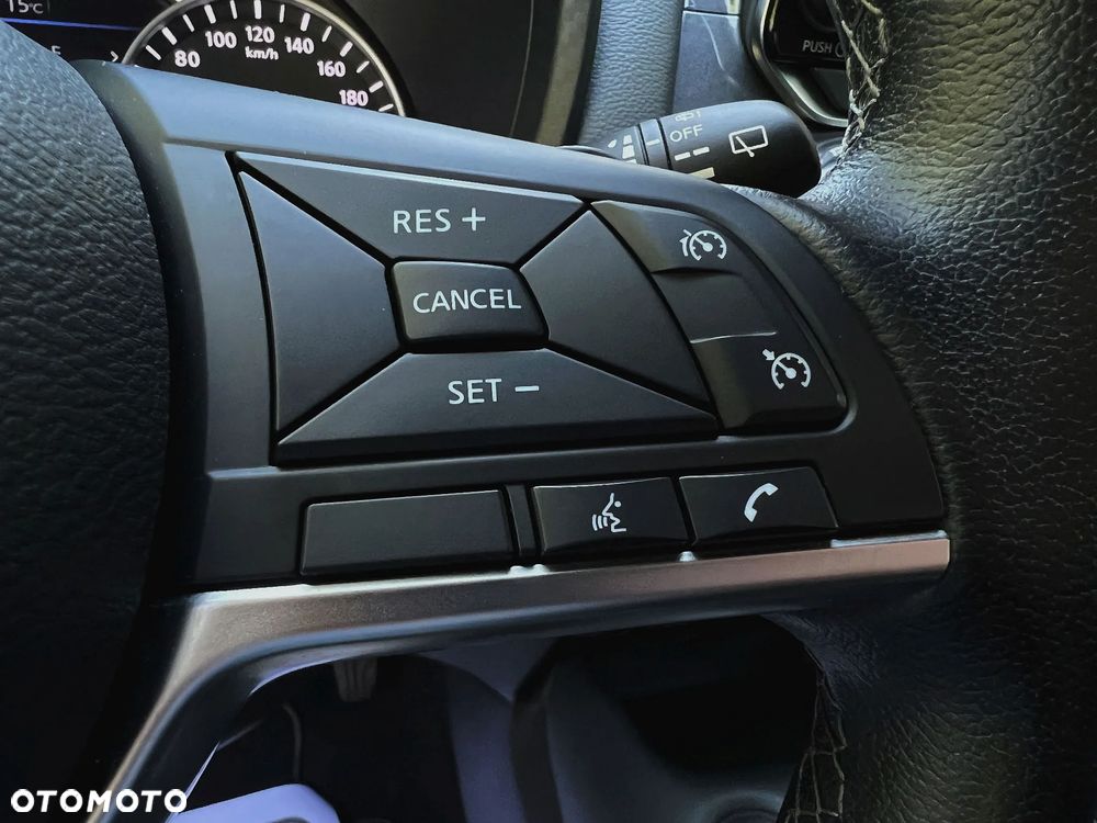 Nissan Juke 1.0 DIG-T DCT N-Connecta - 24