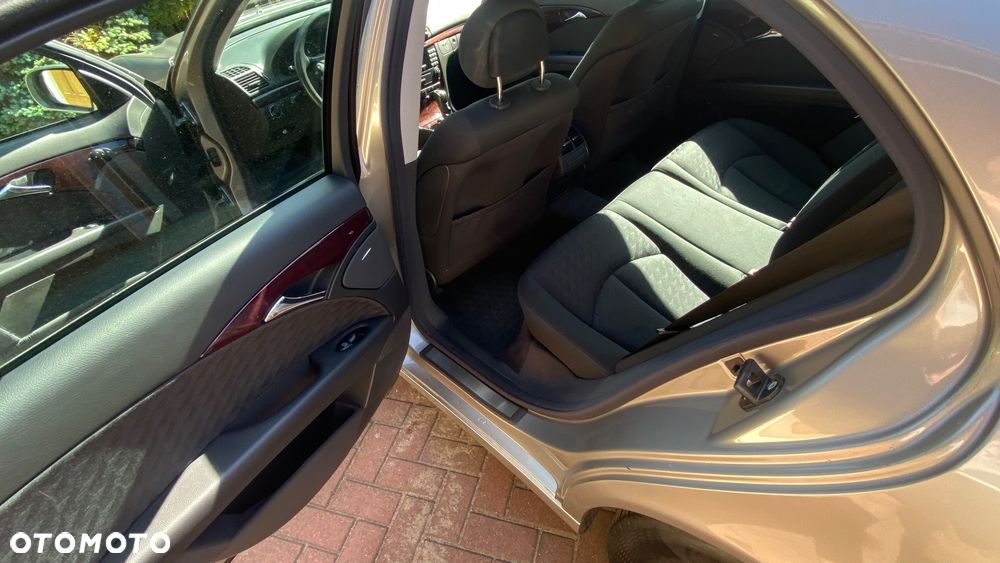 Mercedes-Benz Klasa E 200 Kompressor Automatik Classic - 8