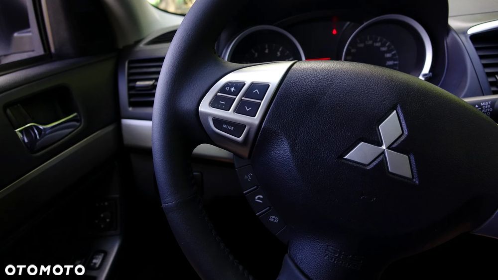 Mitsubishi Lancer 1.6 ClearTec Invite - 14