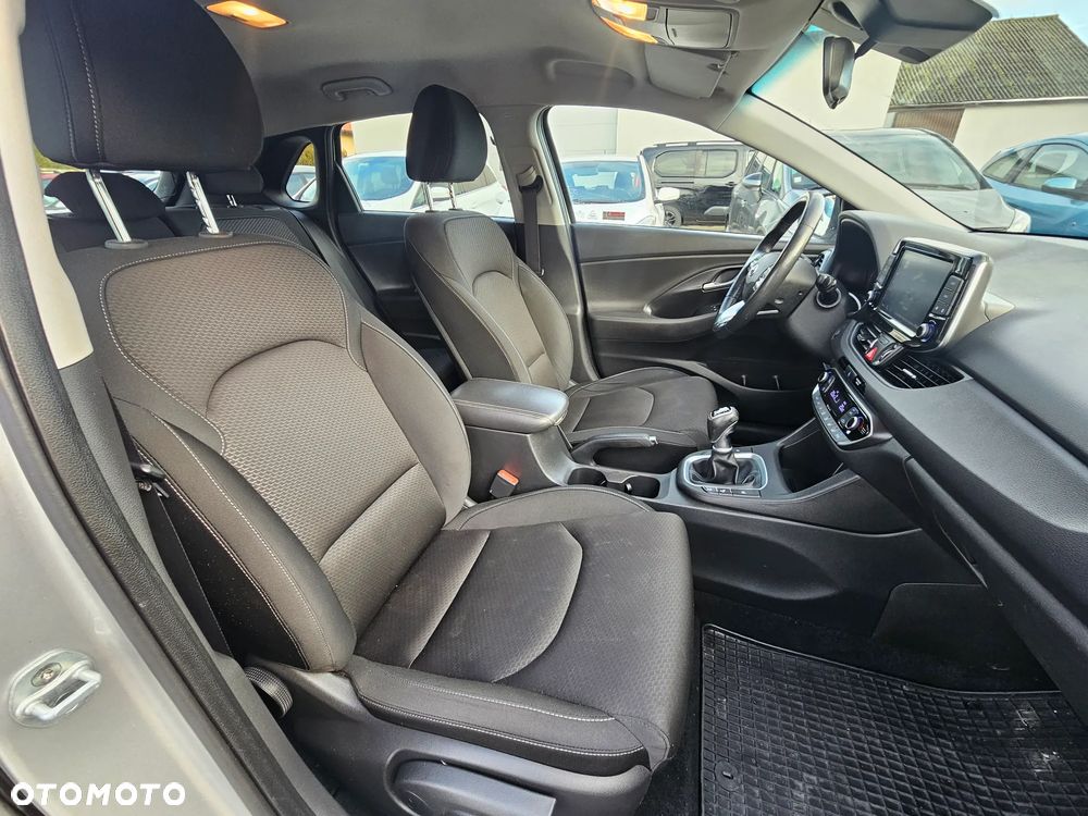 Hyundai i30 1.6 CRDI Intro Edition - 16