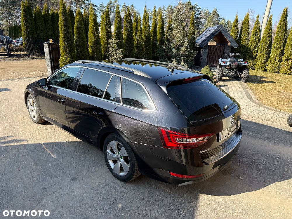 Skoda Superb 1.6 TDI Active Greenline - 6