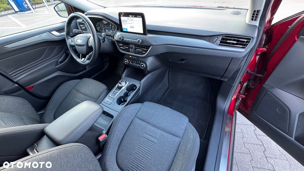Ford Focus 1.5 EcoBoost Active X - 13
