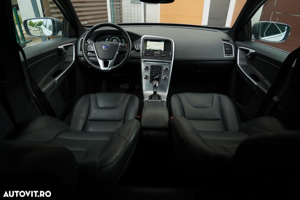 Volvo XC 60 D4 AWD Geartronic Summum - 5