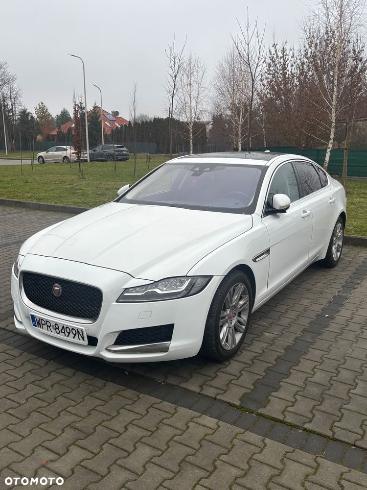 Jaguar XF 35t Prestige - 1