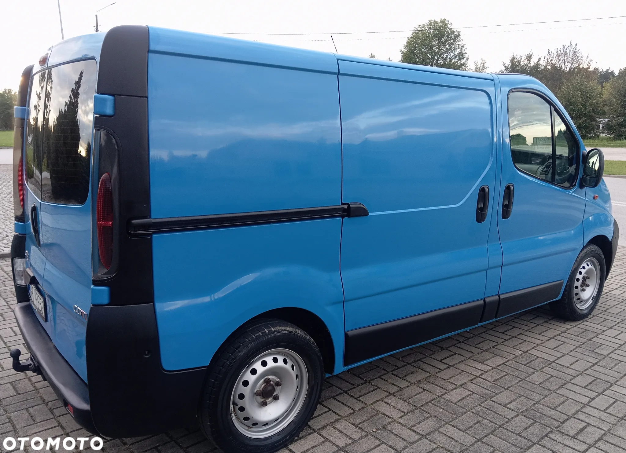Opel VIVARO - 16