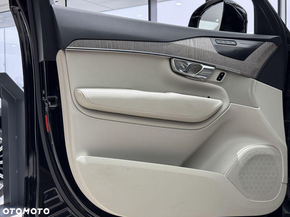 Volvo XC 90 - 12