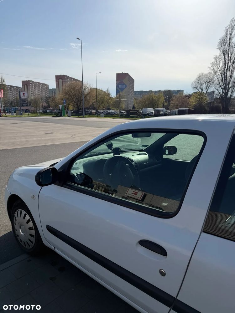 Renault Clio 1.5 dCi Campus - 8
