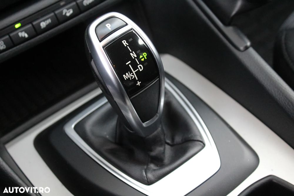 BMW X1 xDrive18d Aut. Sport Line - 11