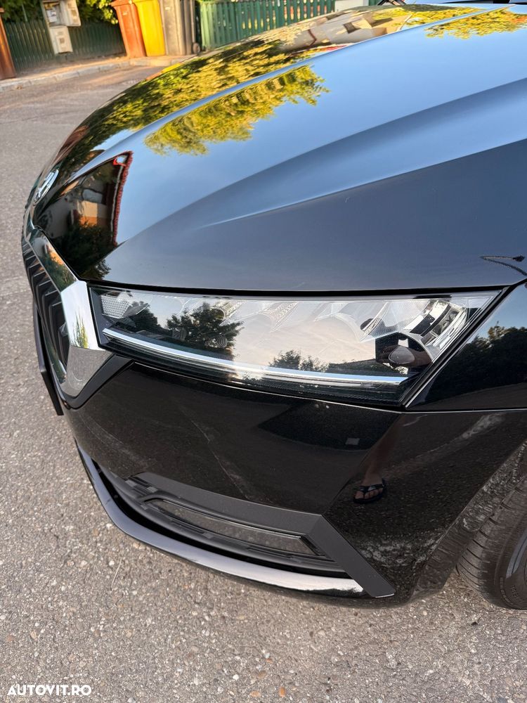 Skoda Octavia 2.0 TDI DSG Ambition - 4