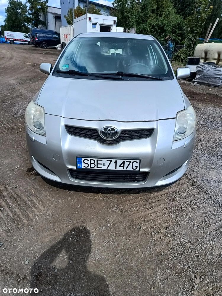 Toyota Auris 2.0 D-4D Luna - 2