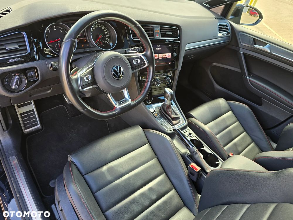 Volkswagen Golf VIII 2.0 TSI GTI DSG - 13