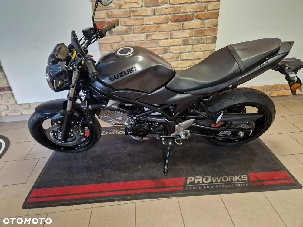 Suzuki SV - 9