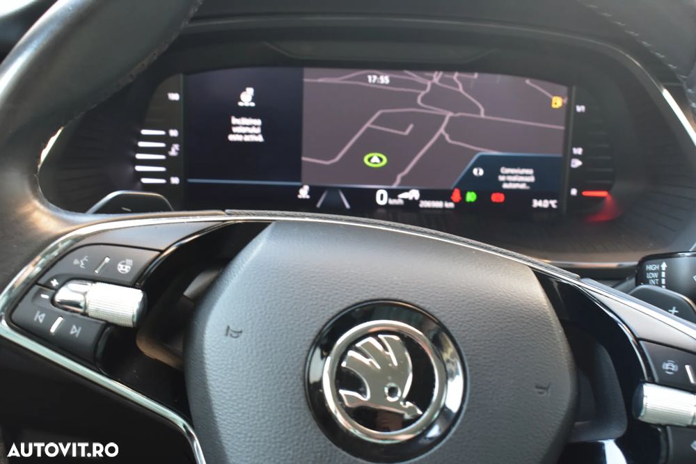 Skoda Octavia 2.0 TDI DSG Premium Edition - 11