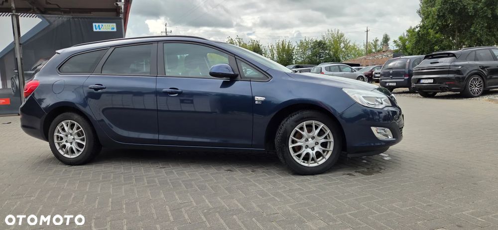 Opel Astra 1.6 Turbo 150 Jahre - 20