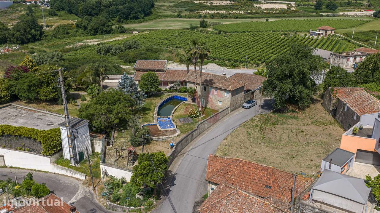 Moradia T3 de Luxo em Beire, Paredes - Grande imagem: 2/39