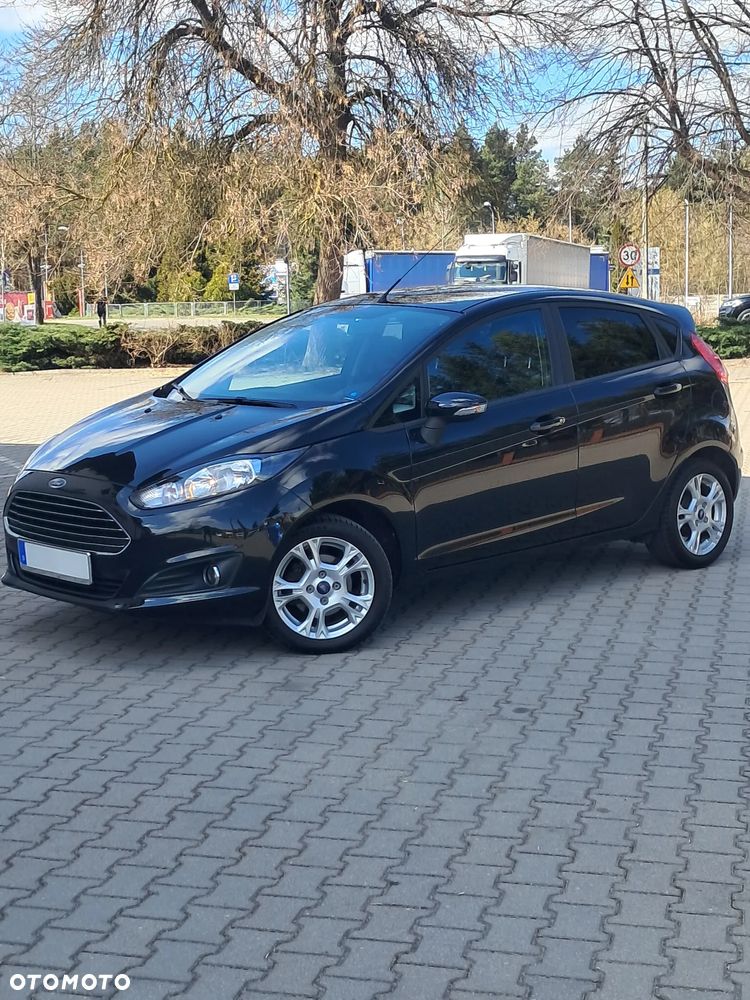 Ford Fiesta 1.0 Champions Edition - 28