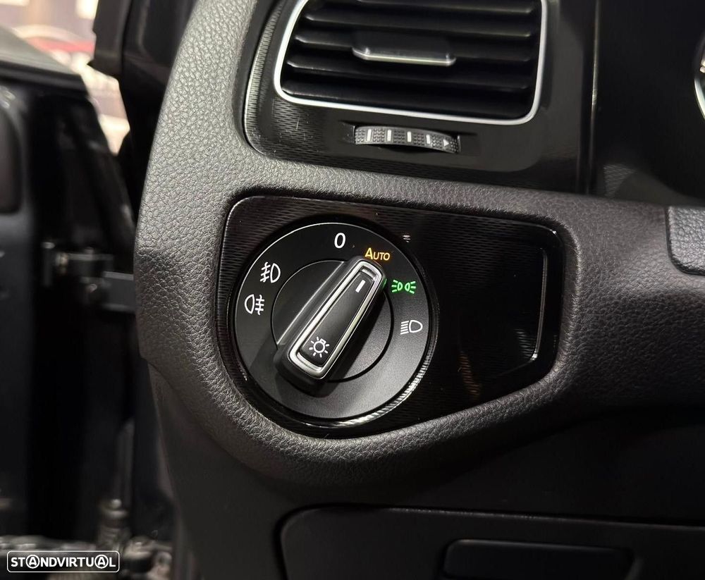 VW Golf 2.0 TDI GTD DSG - 37