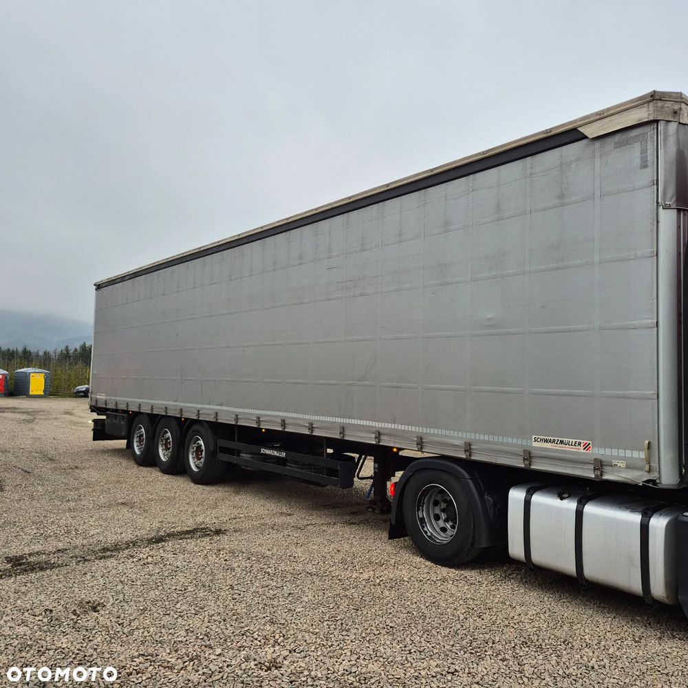 Schwarzmuller S1 - 4