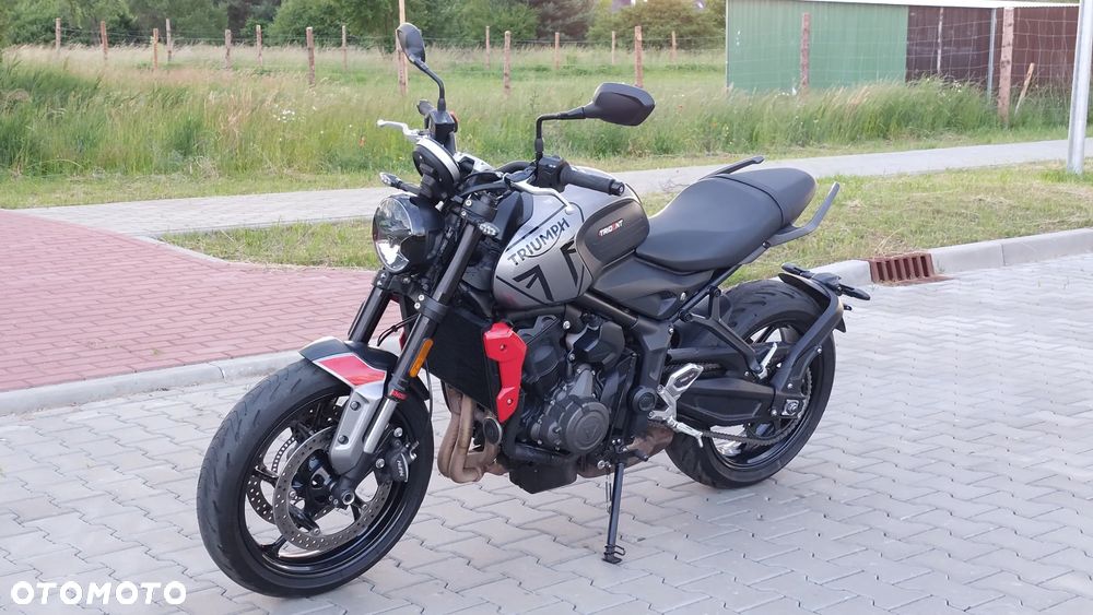 Triumph Trident - 8